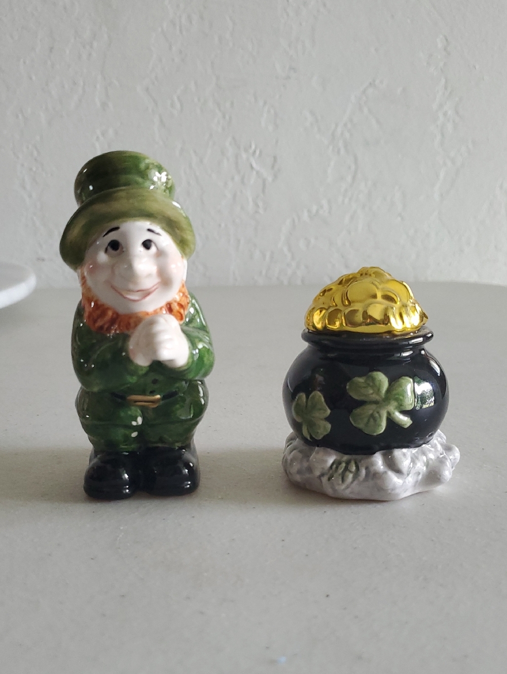 Green Ceramic Leprechaun Figurine with Pot of Gold Salt & Pepper Shakers Like ne